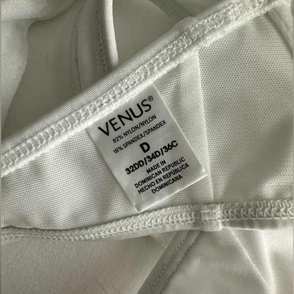 VENUS Bikini Top - Picture 2 of 2